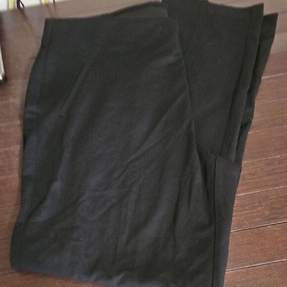 Chico's Fabulously Slimming Ponte Slim Black Pants 2.5R - Picture 1 of 7